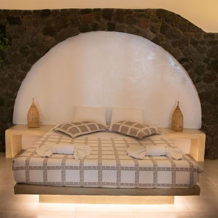 אימרוביגלי Luxe Efis Home Sea View 4 Villas & 4 Prive Jacuzzi מראה חיצוני תמונה