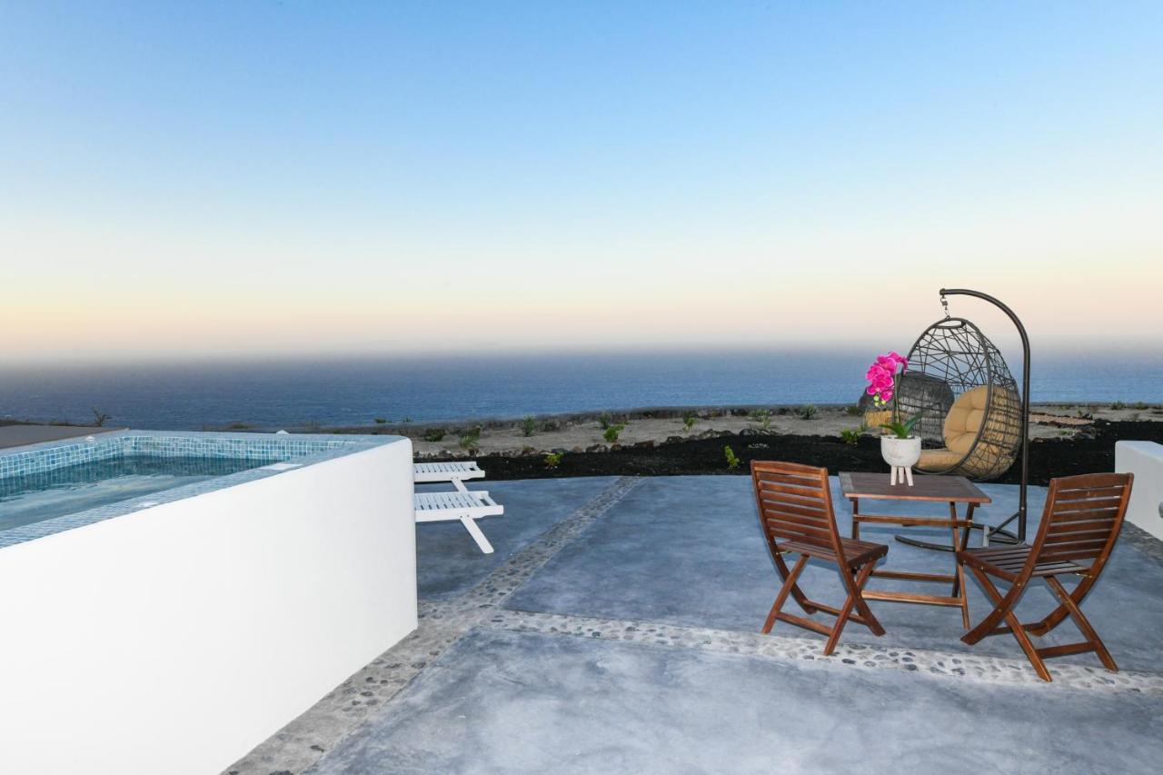 אימרוביגלי Luxe Efis Home Sea View 4 Villas & 4 Prive Jacuzzi מראה חיצוני תמונה