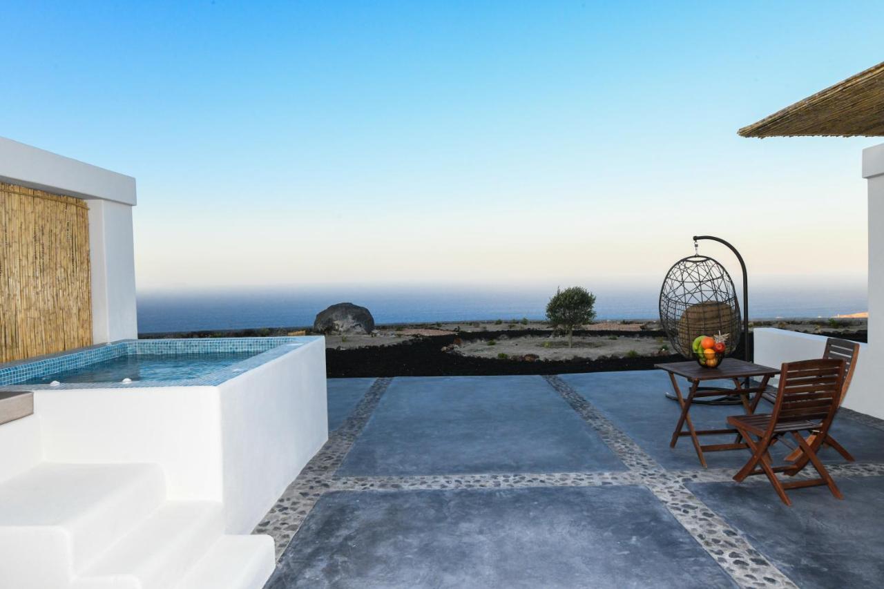 אימרוביגלי Luxe Efis Home Sea View 4 Villas & 4 Prive Jacuzzi מראה חיצוני תמונה