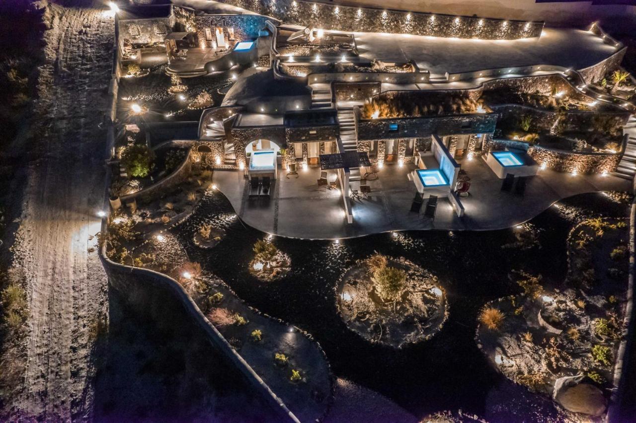 אימרוביגלי Luxe Efis Home Sea View 4 Villas & 4 Prive Jacuzzi מראה חיצוני תמונה