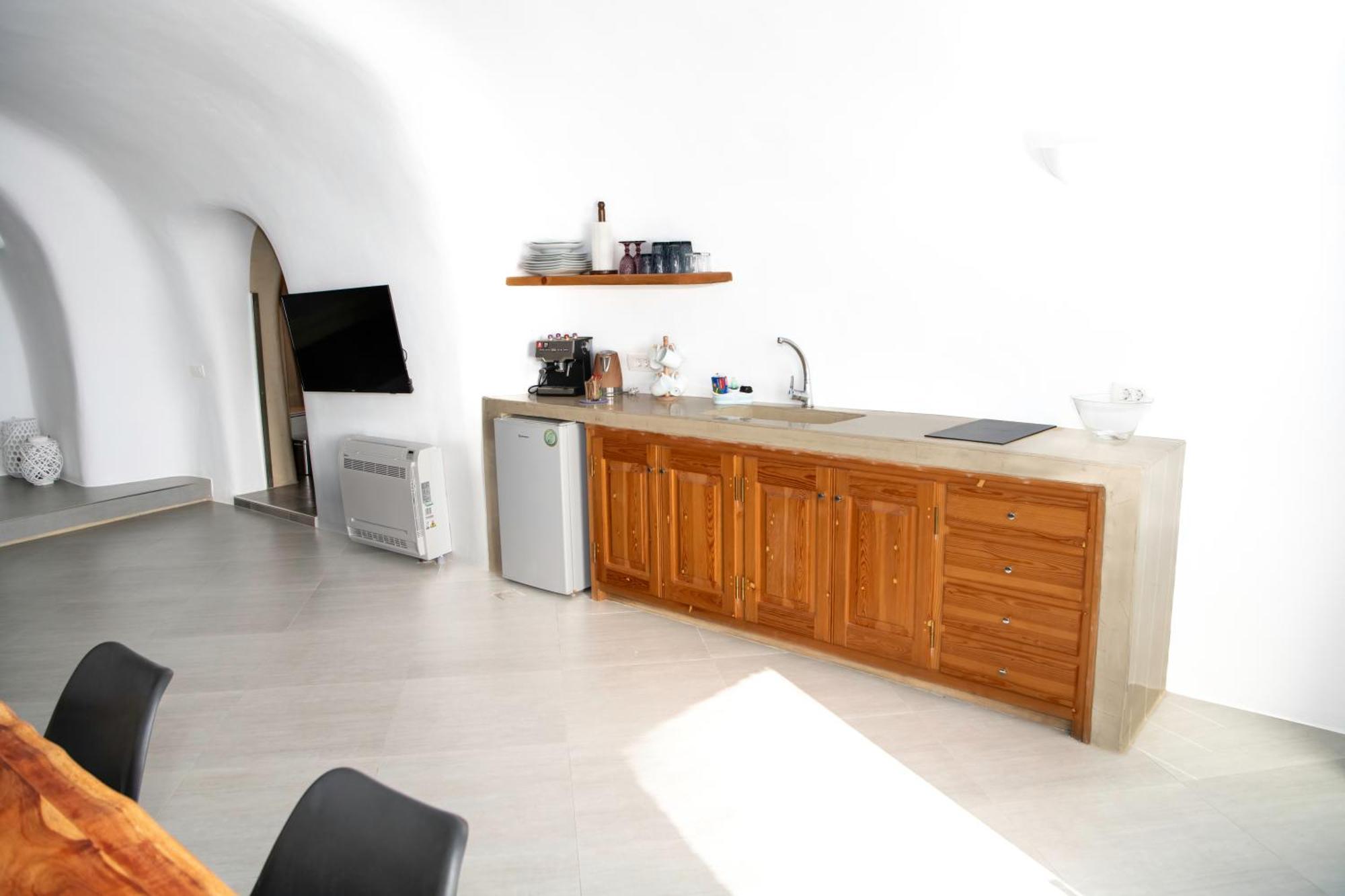 אימרוביגלי Luxe Efis Home Sea View 4 Villas & 4 Prive Jacuzzi מראה חיצוני תמונה